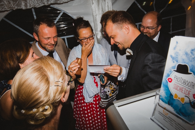 Fotobox Südheide, Fotobox und Fotograf,   Fotobox und Fotograf Celle, Fotobox und Fotograf Glücksburg, Fotobox und Fotograf Hermannsburg, Fotobox und Fotograf Schleswig-Flensburg, Fotobox und Fotograf Südheide, Fotobox und Fotograf Heide, Fotobox und Fotograf Ostsee, Fotobox und Fotograf Engelsby, Fotobox und Fotograf Nordfriesland, Fotobox und Fotograf Hamburg, Fotobox und Fotograf Kiel, Fotobox und Fotograf Bremen, Fotobox und Fotograf Eckernförde, Fotobox und Fotograf Wassersleben, Fotobox und Fotograf Harrislee, Fotobox und Fotograf RINGHOTEL WASSERSLEBEN, Fotobox und Fotograf Rendsburg, Fotobox und Fotograf Sylt, Fotobox und Fotograf Flensburg, Fotobox und Fotograf Hotel Wassersleben,  Fotobox und Fotograf Schleswig,